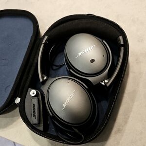 QC25 Bose QuietComfort 25 Acoustic Noise Cancelling Headphones Wired 3.5mm -Gray